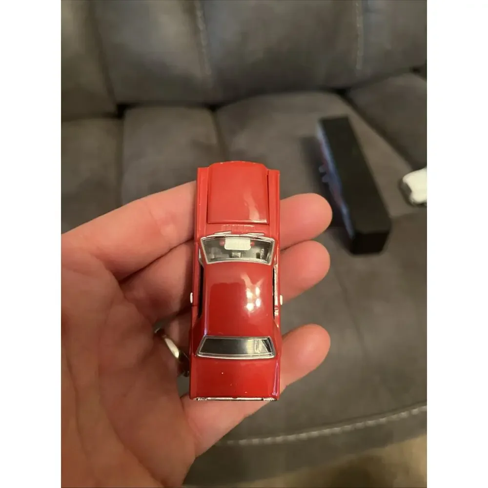 ERTL COLLECTIBLES 1964-1/2 Ford Mustang 1:64 FREIGHTLINER TRACTOR TRAILER TRUCK